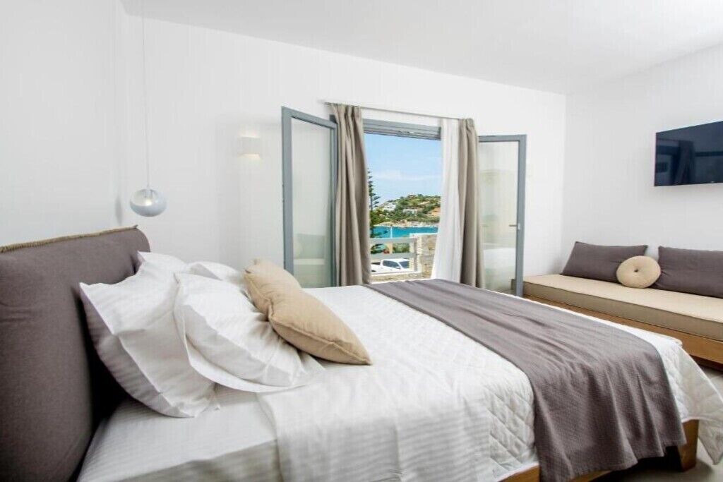Photo of Bedroom in Kini