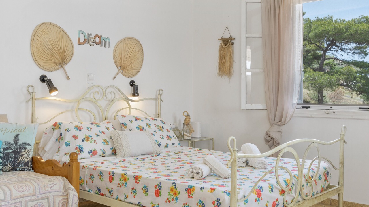 Photo of Bedroom in Telendos