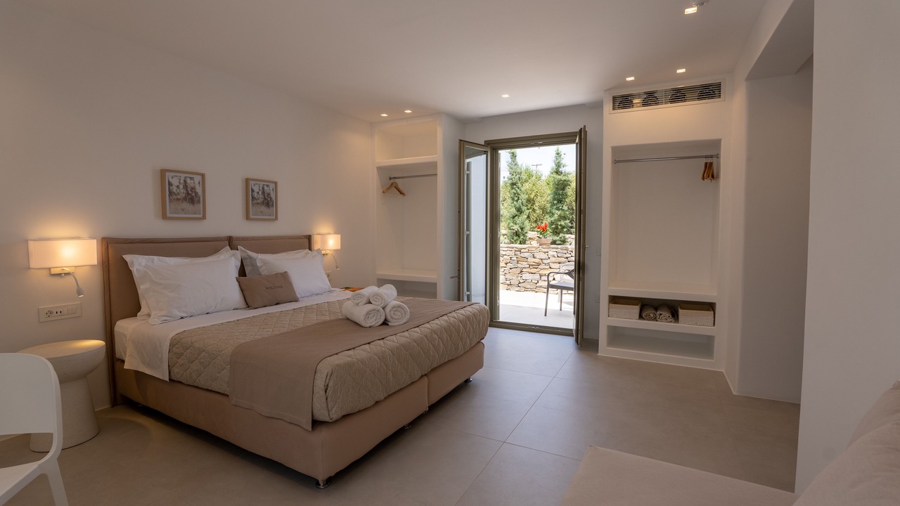 Photo of Bedroom in Drios