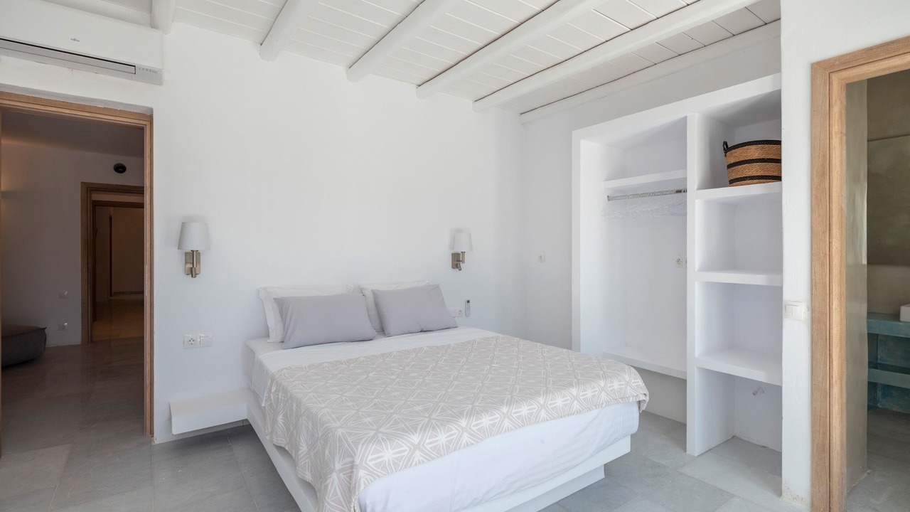 Photo of Bedroom in Karystos