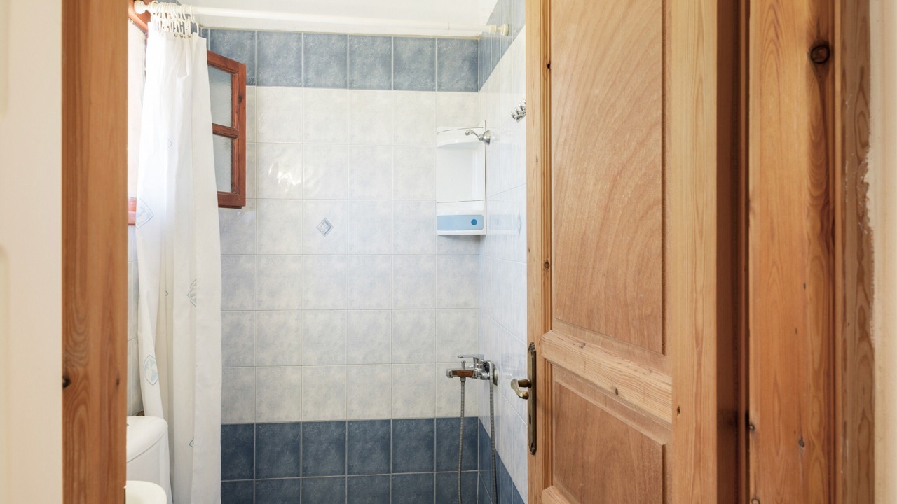 Photo of Bathroom in Astypalaia
