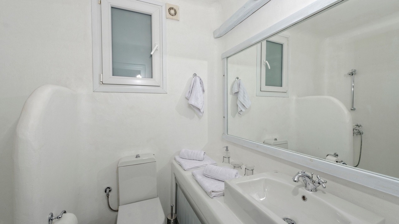 Photo of Bathroom in Kalafatis