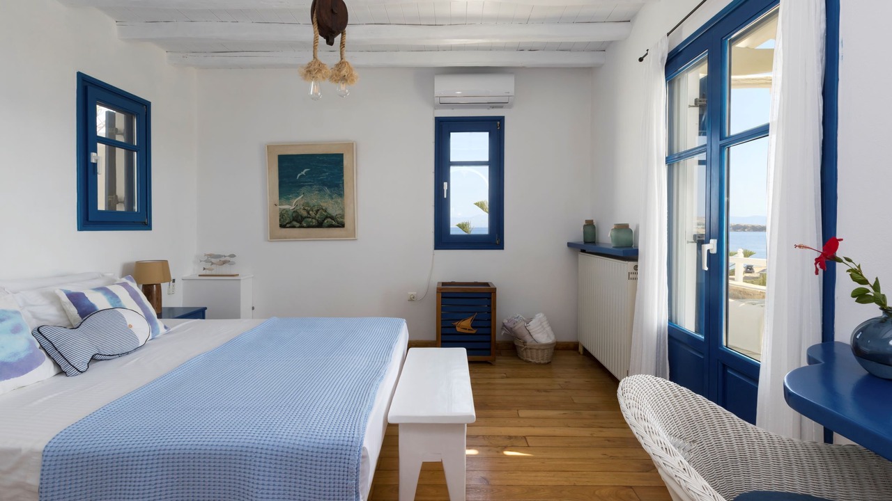 Photo of Bedroom in Drios