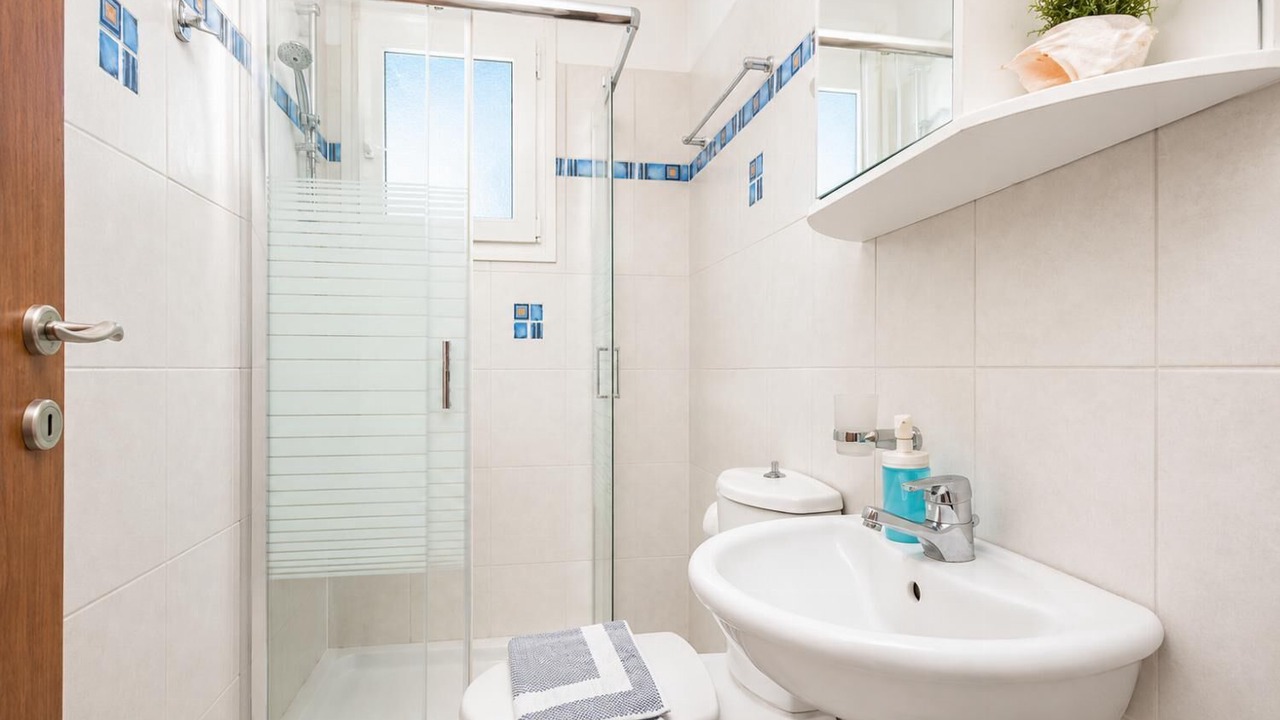 Photo of Bathroom in Gennadi