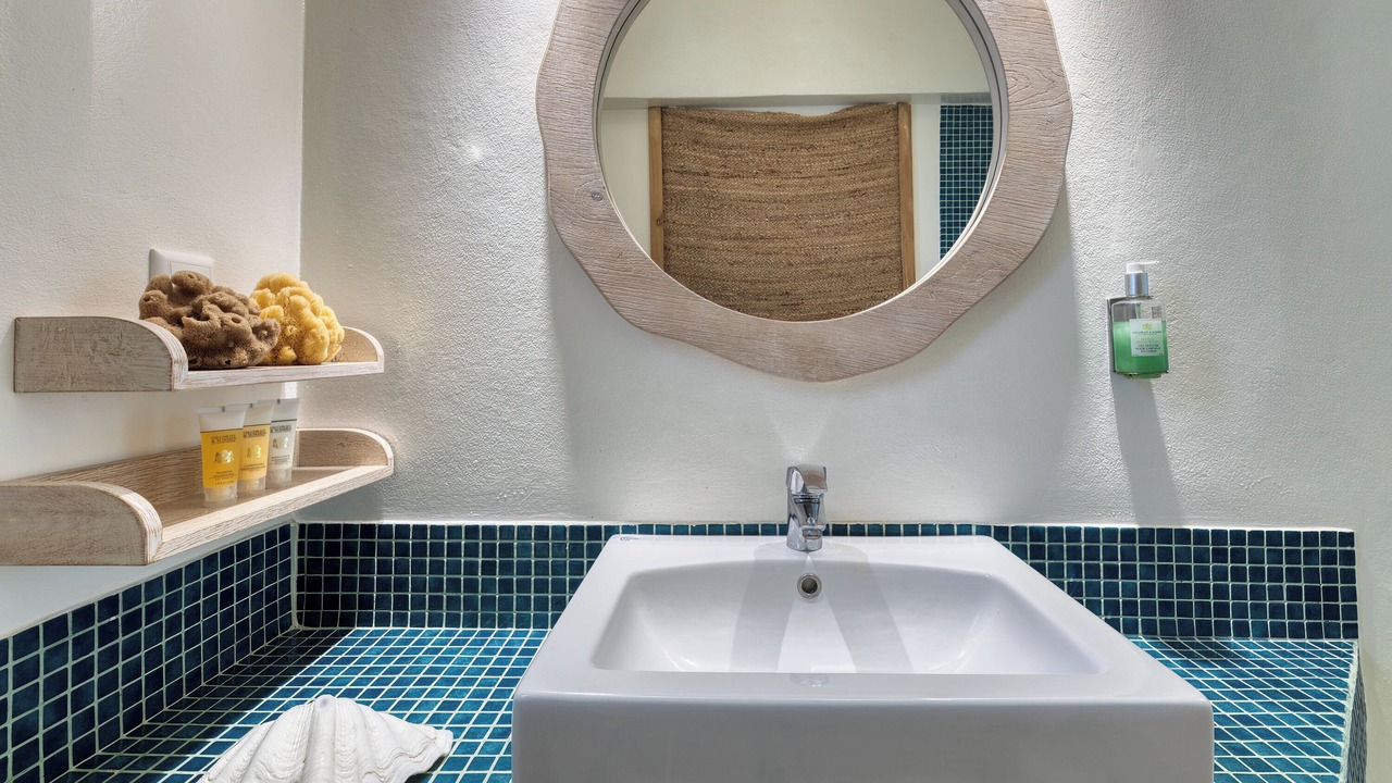 Photo of Bathroom in Ampelas