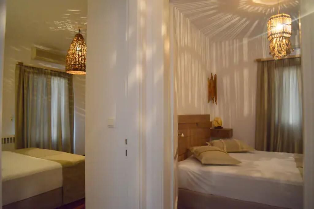 Photo of Bedroom in Adamas