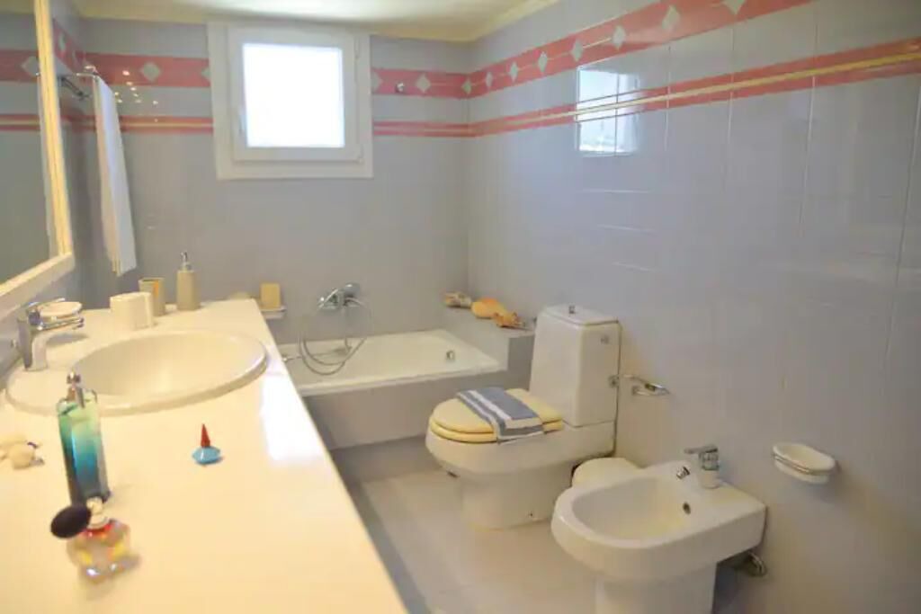 Photo of Bathroom in Adamas