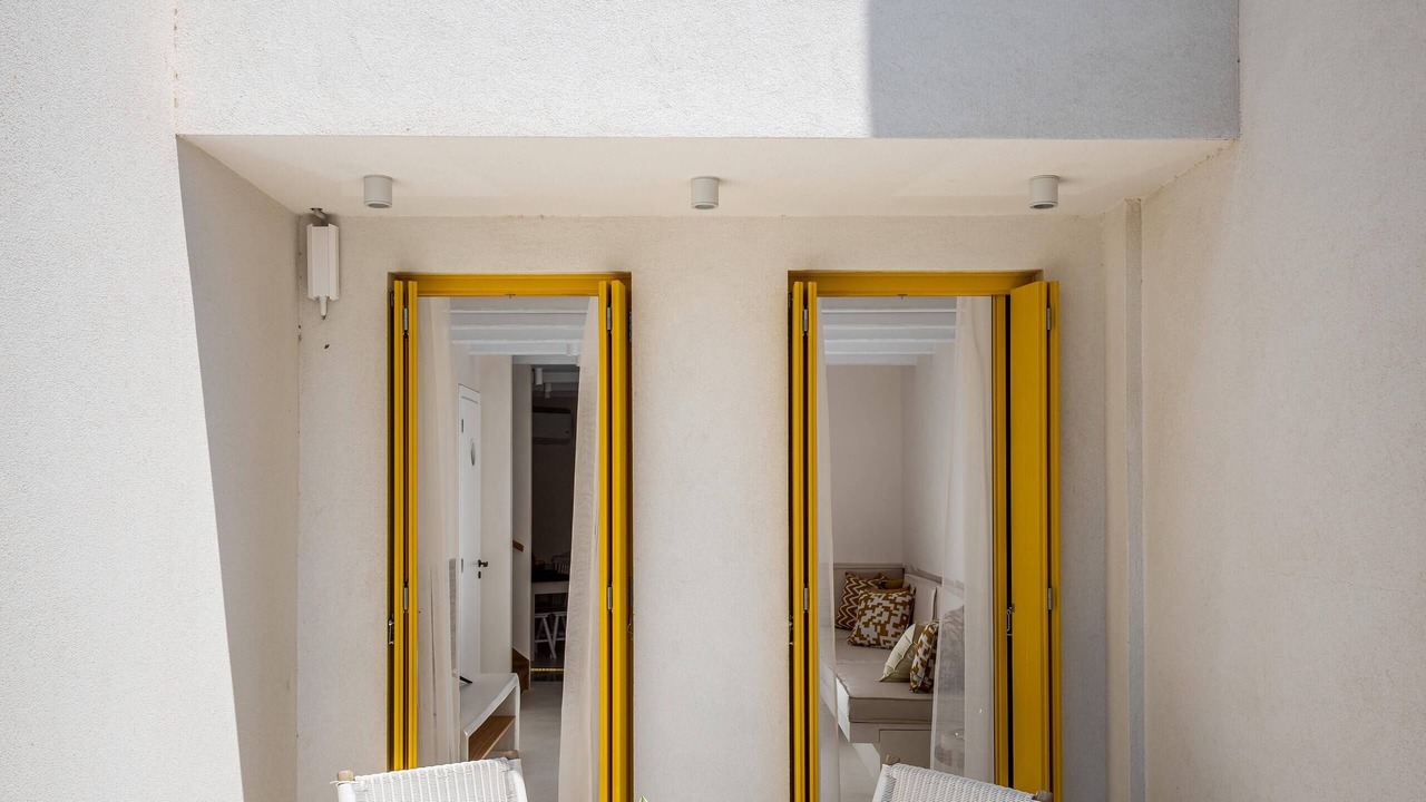 Photo of Patio Balcony in Tripiti