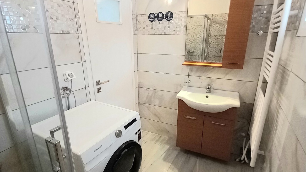 Photo of Bathroom in Glinado