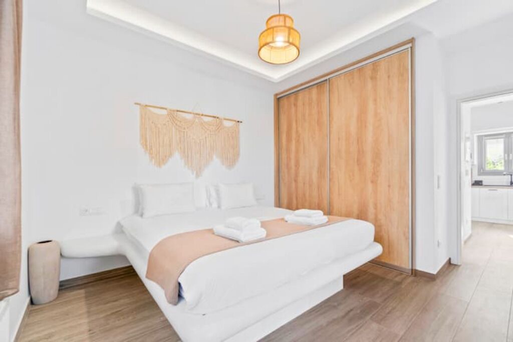 Photo of Bedroom in Paleopolis