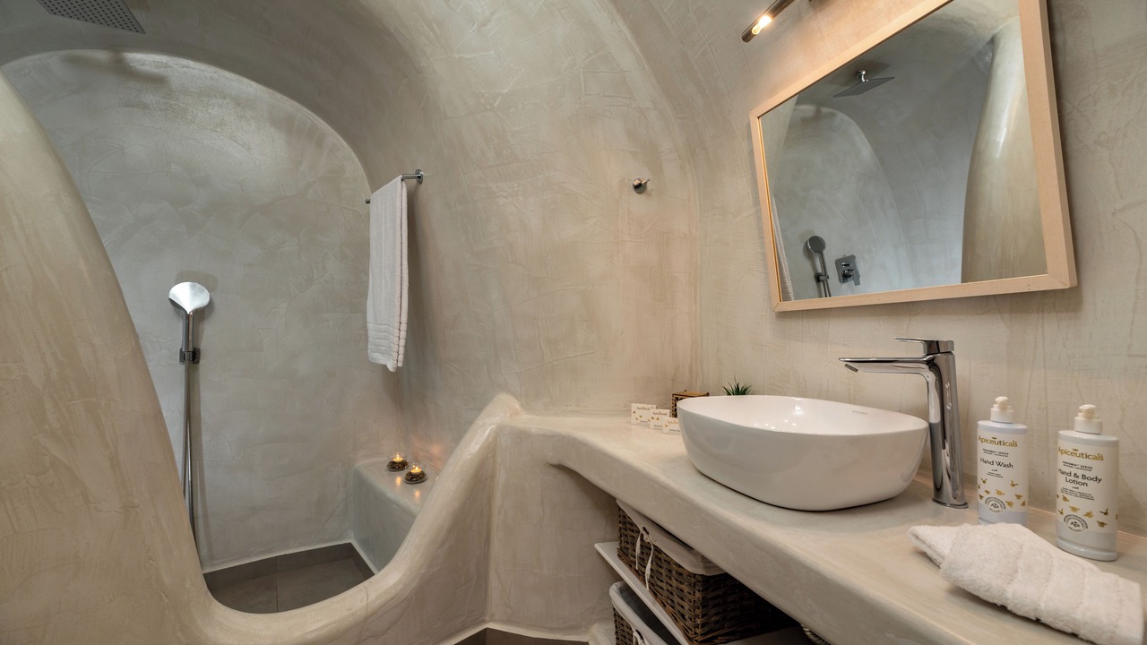 Photo of Bathroom in Vothon