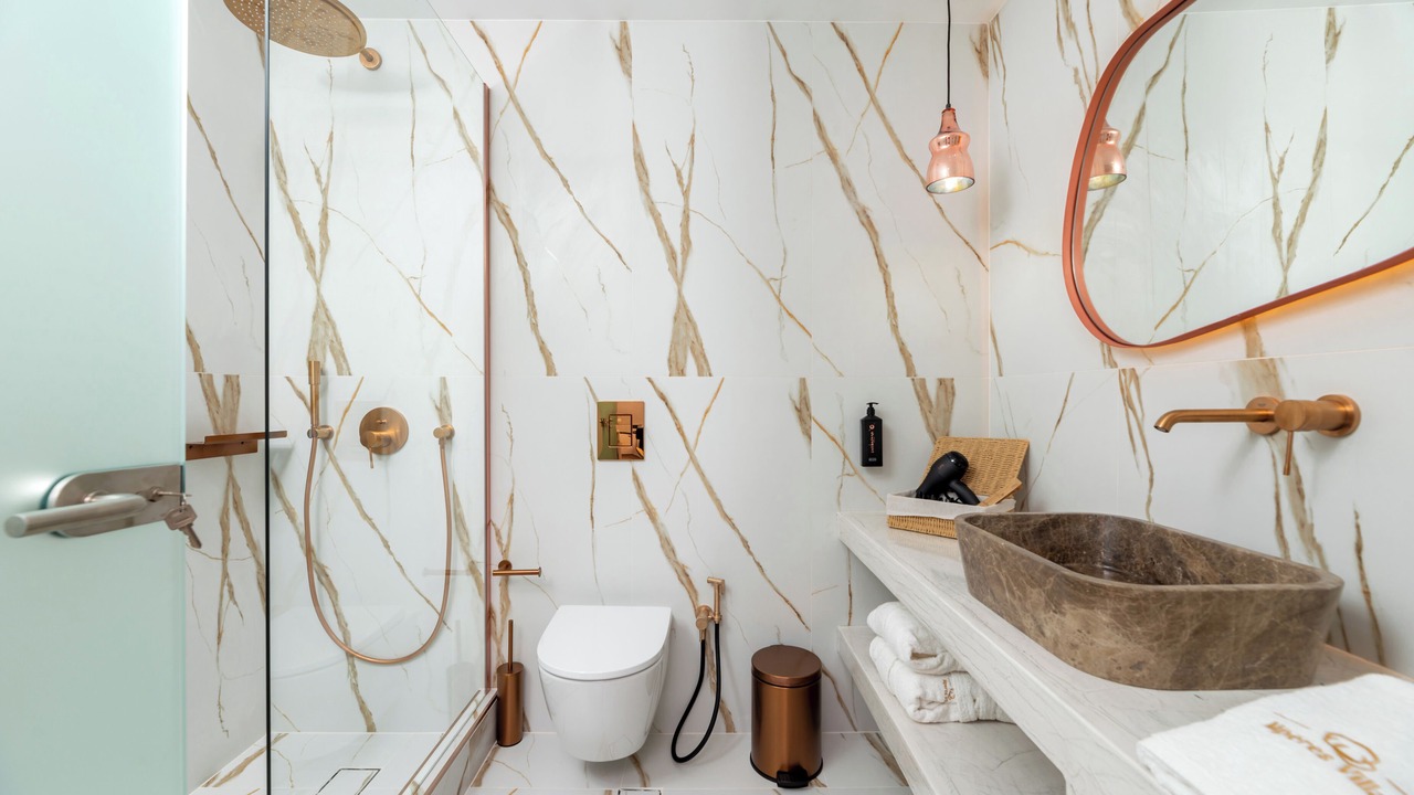 Photo of Bathroom in Kamari