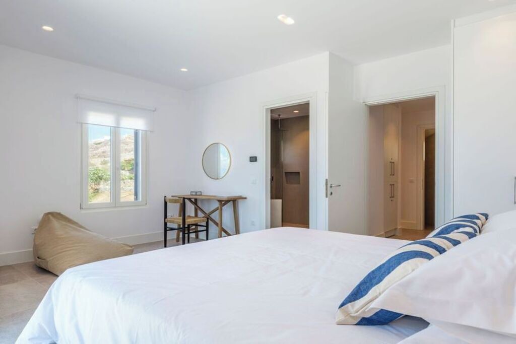 Photo of Bedroom in Faros Armenistis