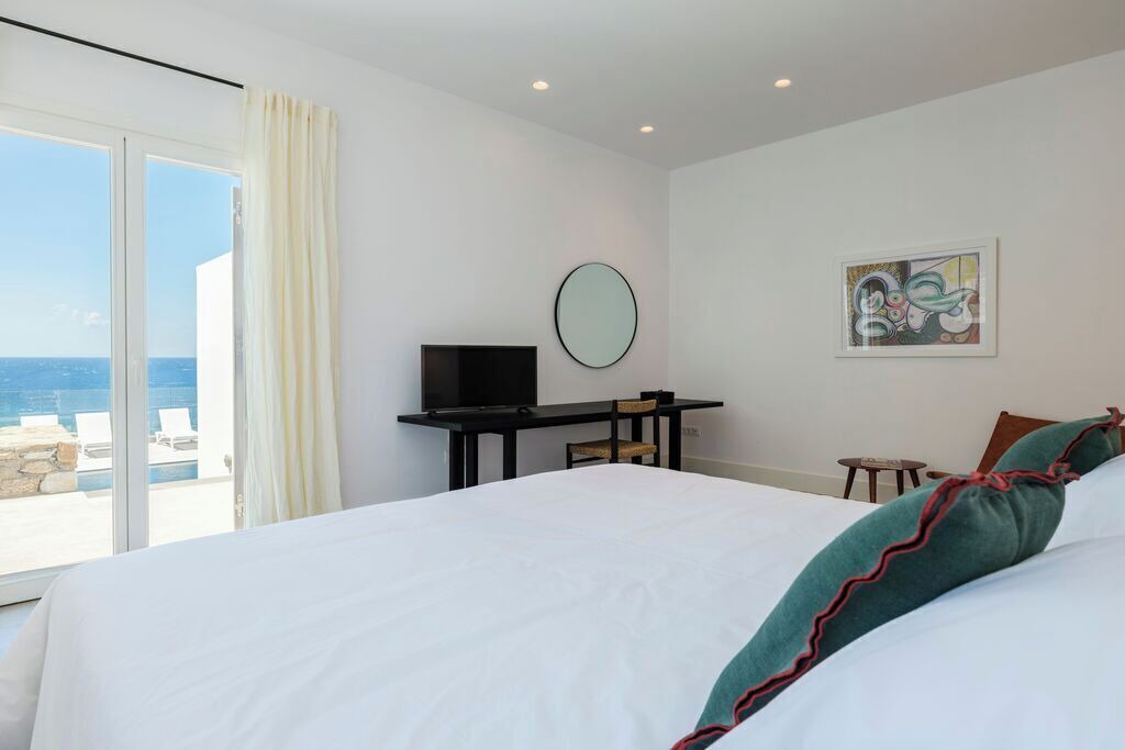 Photo of Bedroom in Faros Armenistis