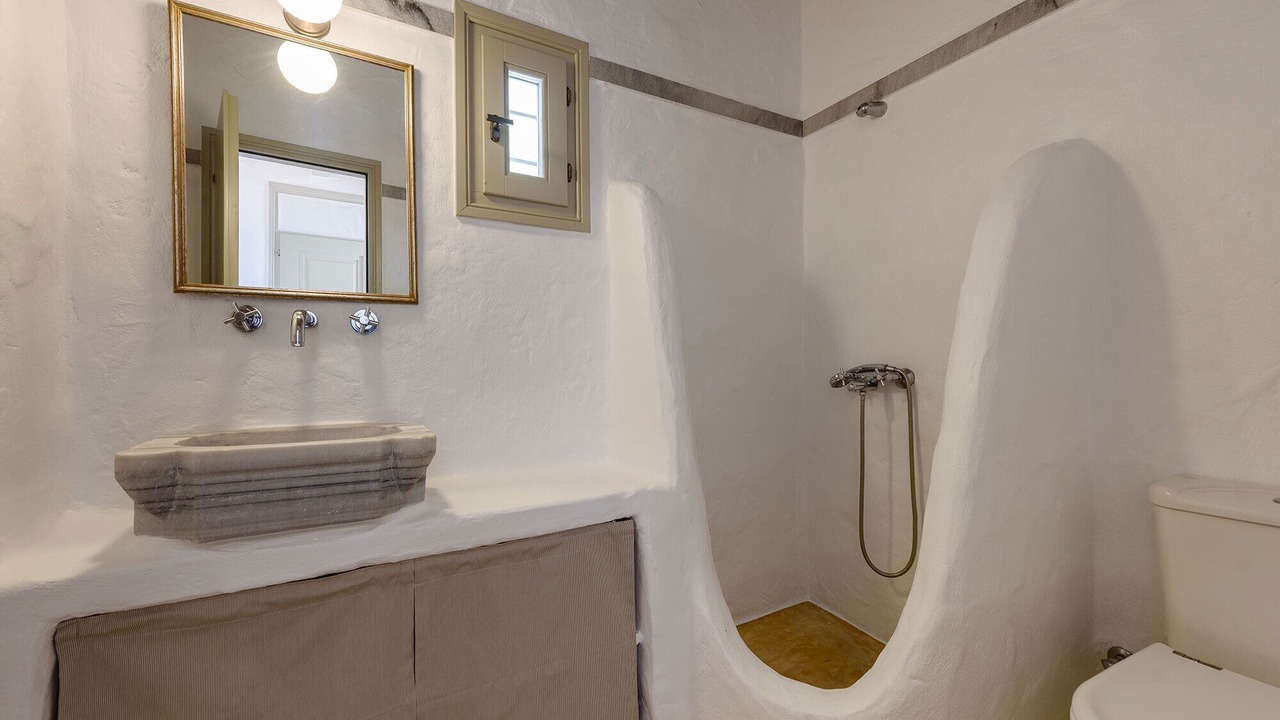 Photo of Bathroom in Logaras