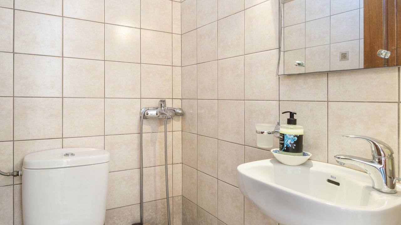 Photo of Bathroom in Astypalaia