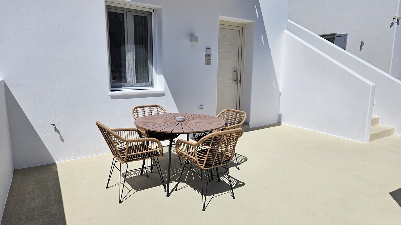Photo of Outdoor in Adamas