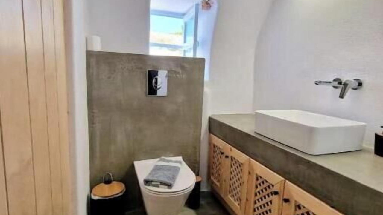 Photo of Bathroom in Emporio