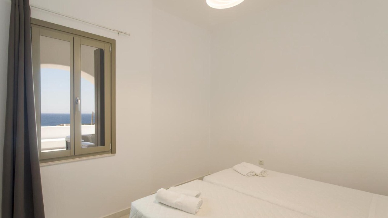 Photo of Bedroom in Drios