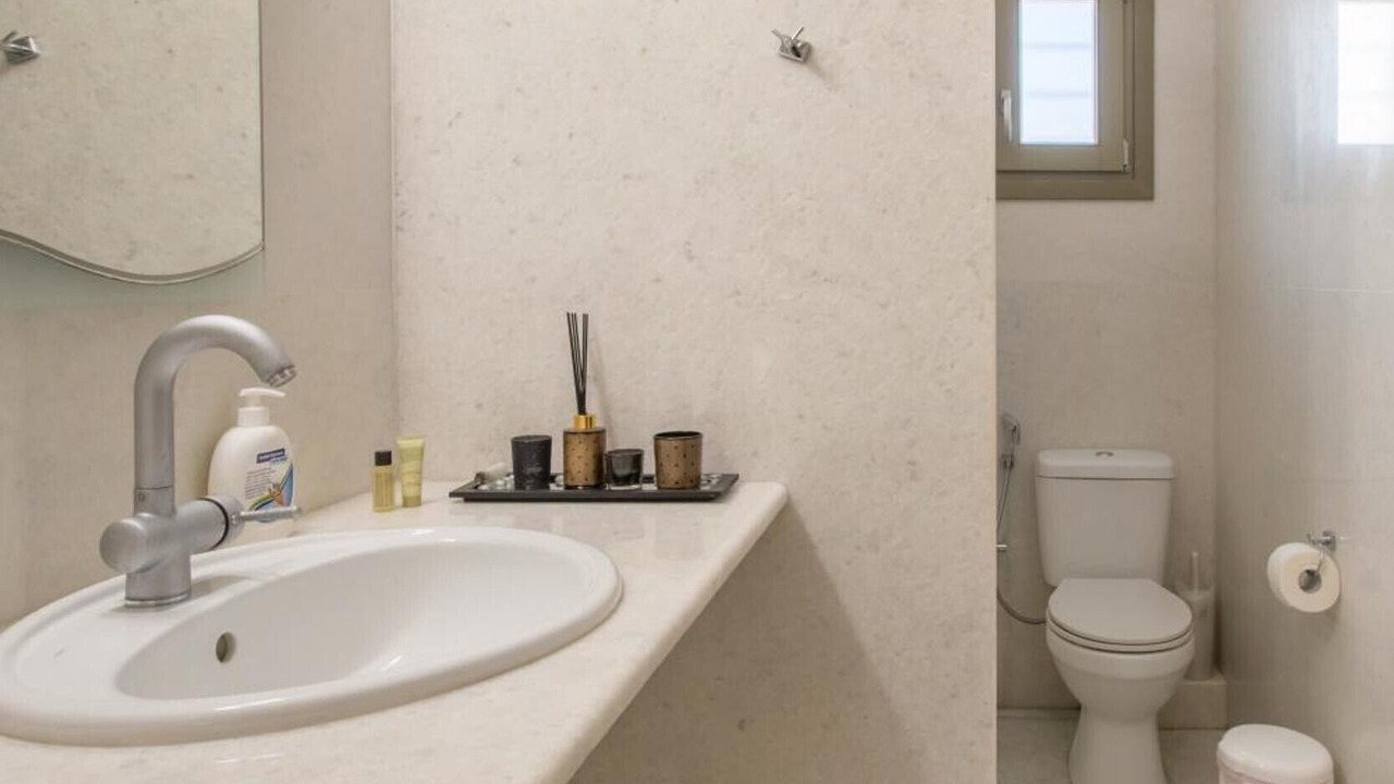 Photo of Bathroom in Drios