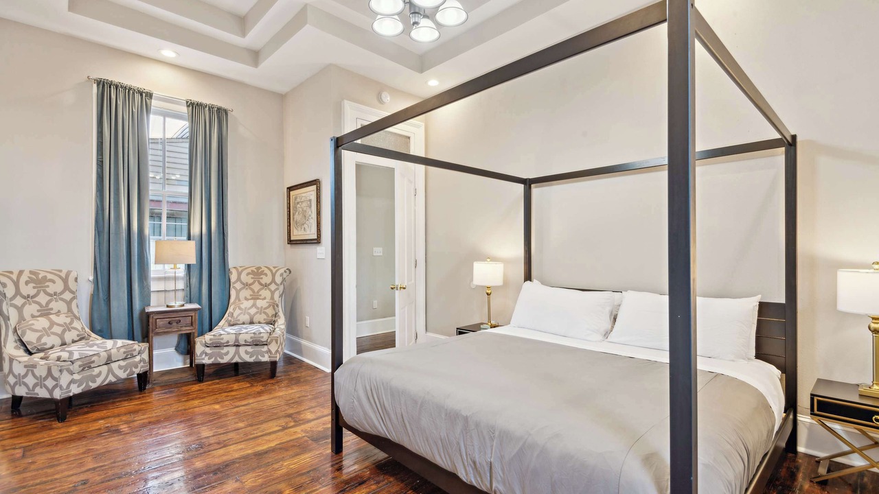 Photo of Bedroom in Mid-City