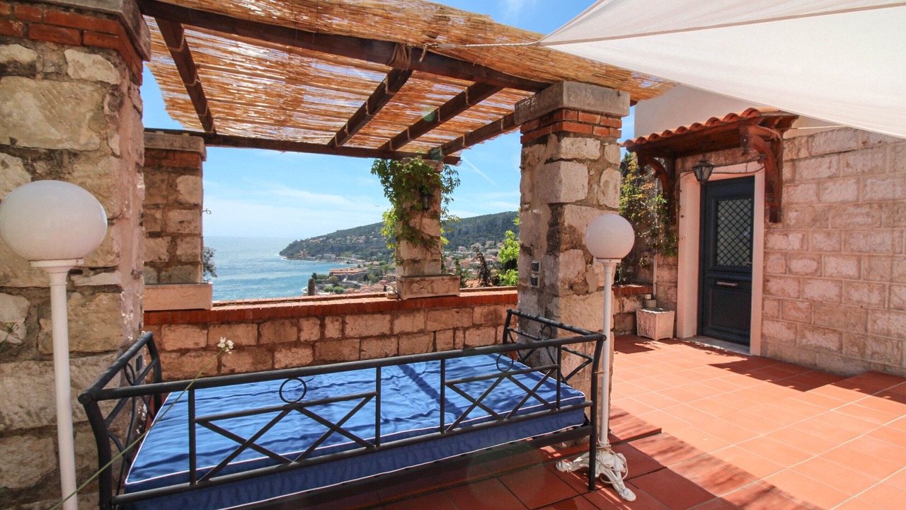 Photo of Patio Balcony in Villefranche-sur-Mer
