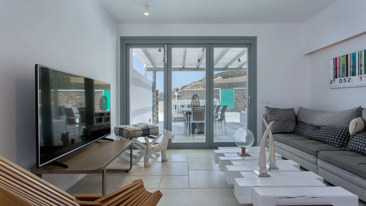 Photo of Livingroom in Ornos