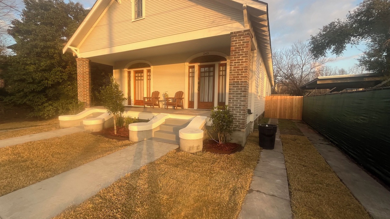 Photo of Patio Balcony in Arabi