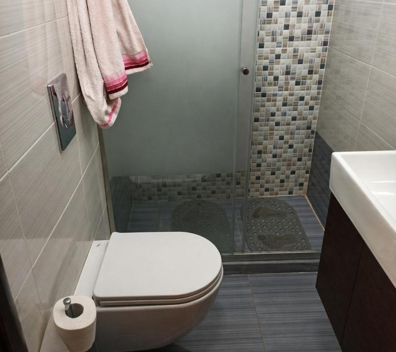Photo of Bathroom in Kini