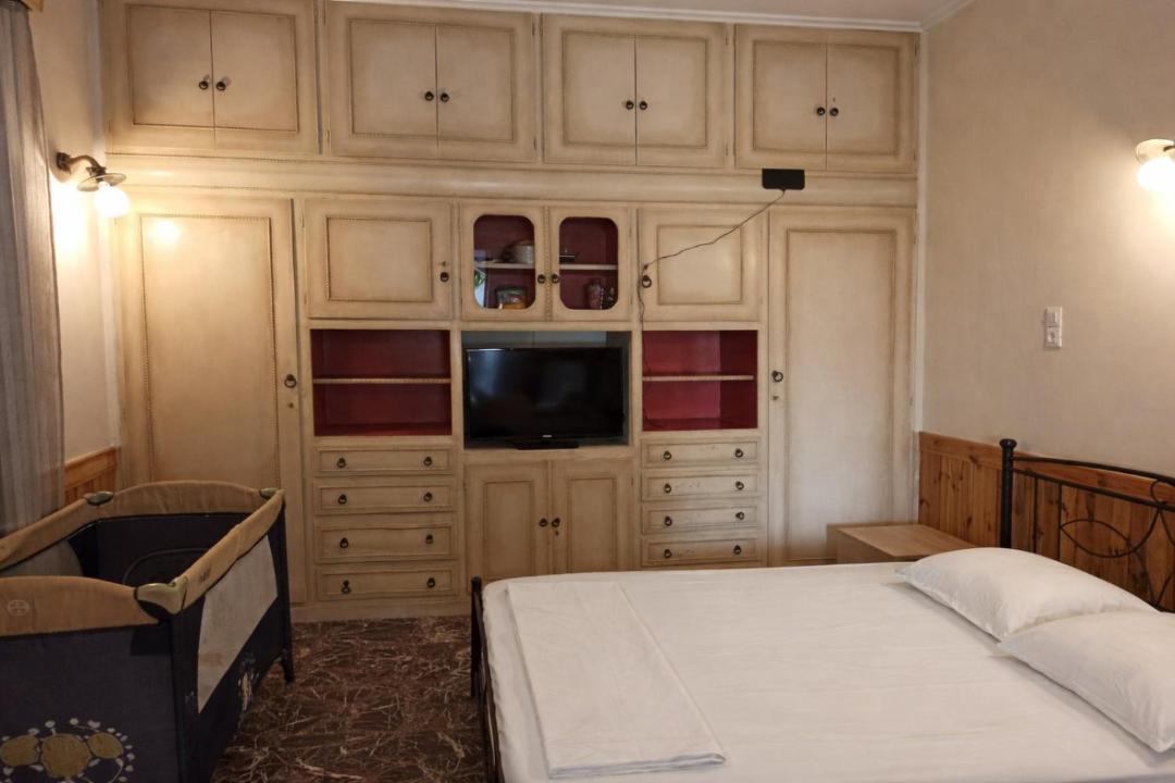 Photo of Bedroom in Kini