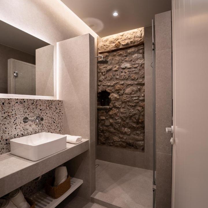 Photo of Bathroom in Dio-Olympos