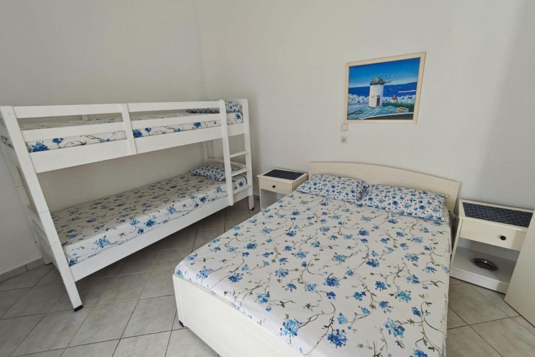 Photo of Others in Paralia Skotinis