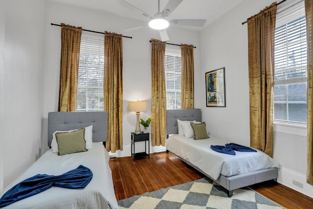 Photo of Bedroom in Uptown Historic District
