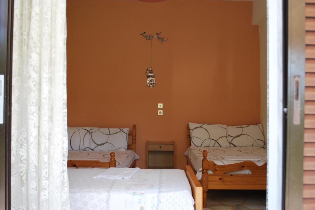 Photo of Others in Paralia Skotinis