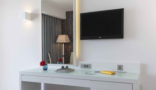 Family Room, Resort View