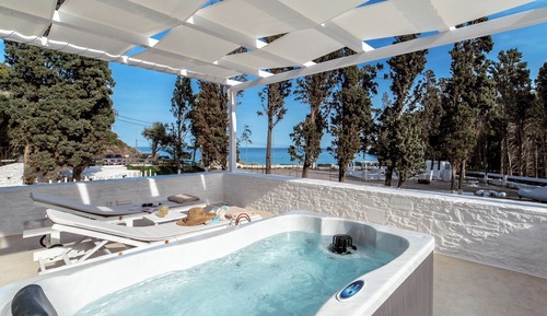 Presidential Villa, Sea View