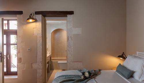Standard Room, 1 King Bed