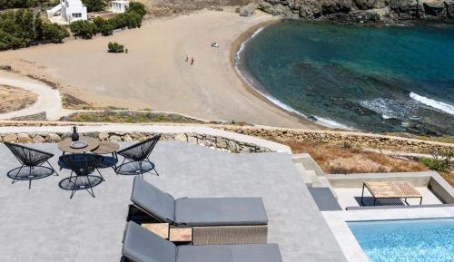 Villa - Beach Front