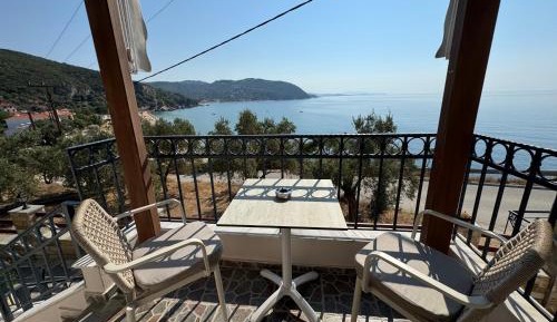 Deluxe Triple Room with Sea View
