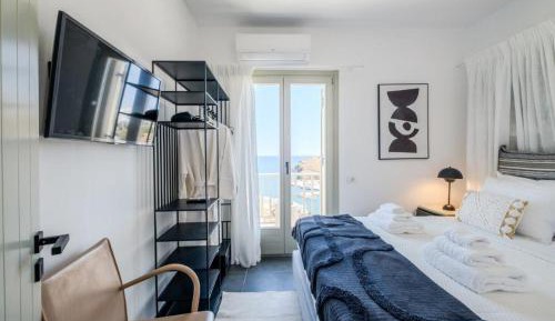 Two-Bedroom Deluxe Apartment with Ocean View