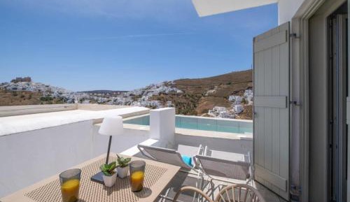 Two-Bedroom Apartment with Sea View