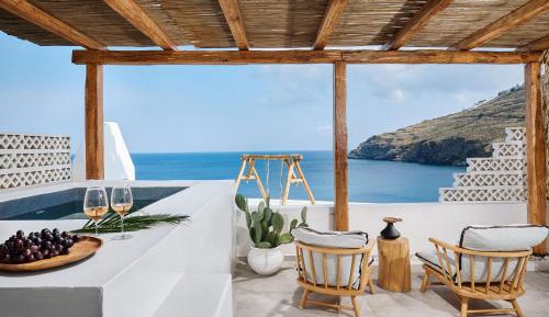 Master Suite Panoramic Sea View Hot Tub