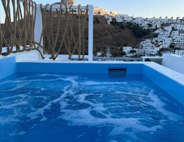 Suite with Private Pool