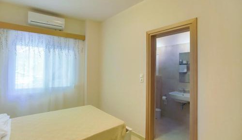 Single Room With No Balcony - Semi Basement