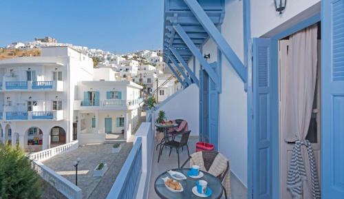Triple Room with Sea View