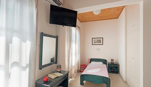 Twin Room with City View