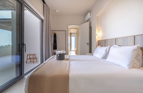 Tinos Town Hotel | Yenesis Seaside Retreat - Adults only