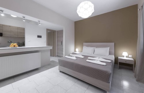Melissopetra House | Maria Apartments