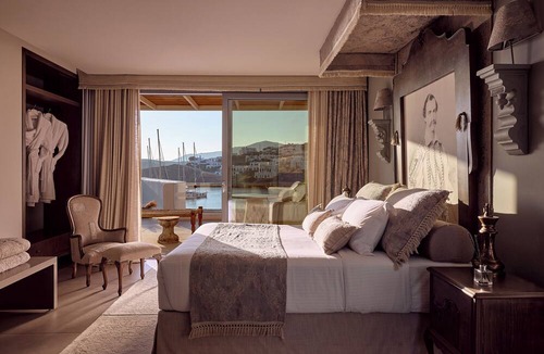 Loutra Hotel | Kythnos Bay Hotel