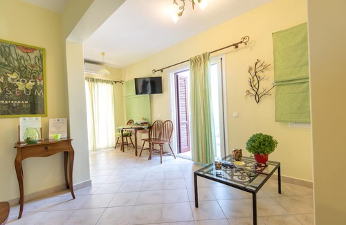 Mirties House | Myrties Apartments